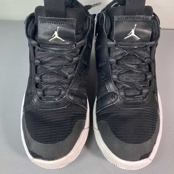 Jordan Flight Systems 2020 Black/White-Electric Green BQ3451-001 Size 6.5Y - Picture 2 of 8